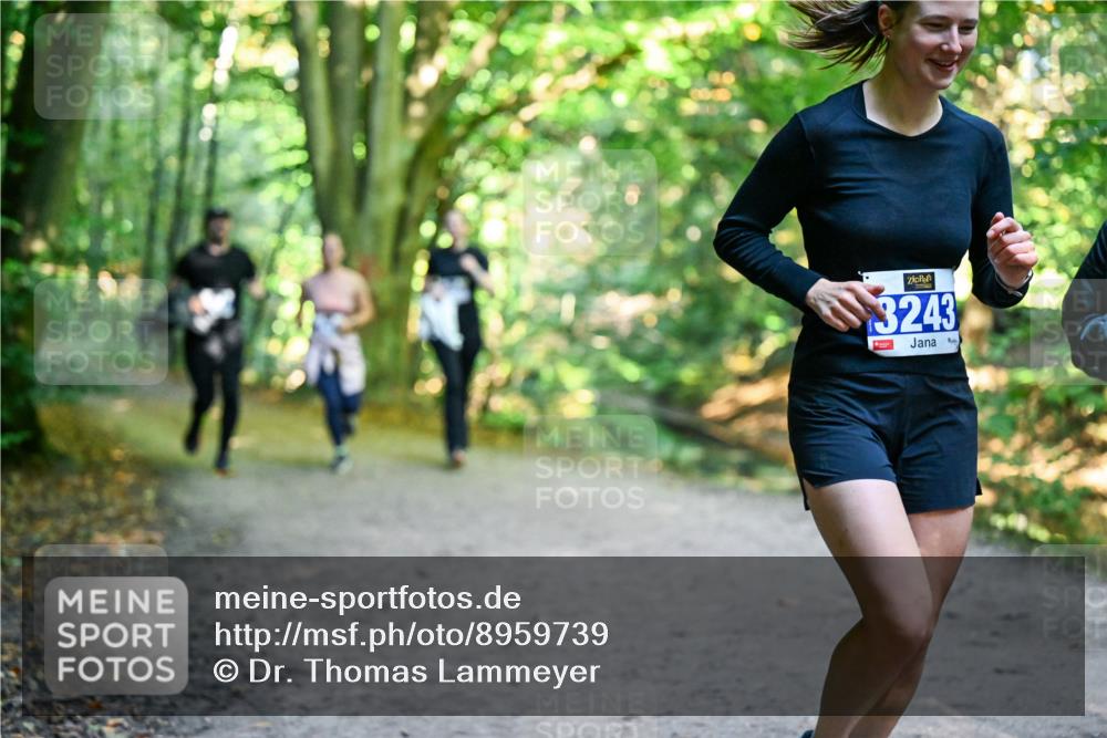 28.09.2025 - 33. Volkslauf durch das schöne Alstertal Dr. Thomas Lammeyer http://msf.ph/oto/8959739 28.09.2025 10:55:40 Laufen 3243 meine-sportfotos.de