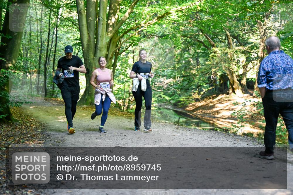 28.09.2025 - 33. Volkslauf durch das schöne Alstertal Dr. Thomas Lammeyer http://msf.ph/oto/8959745 28.09.2025 10:55:41 Laufen 3047, 3253 meine-sportfotos.de