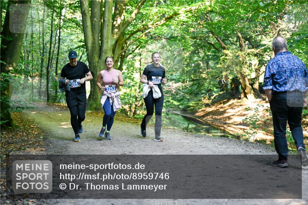28.09.2025 - 33. Volkslauf durch das schöne Alstertal Dr. Thomas Lammeyer http://msf.ph/oto/8959746 28.09.2025 10:55:41 Laufen 3047, 3253, 3028 meine-sportfotos.de