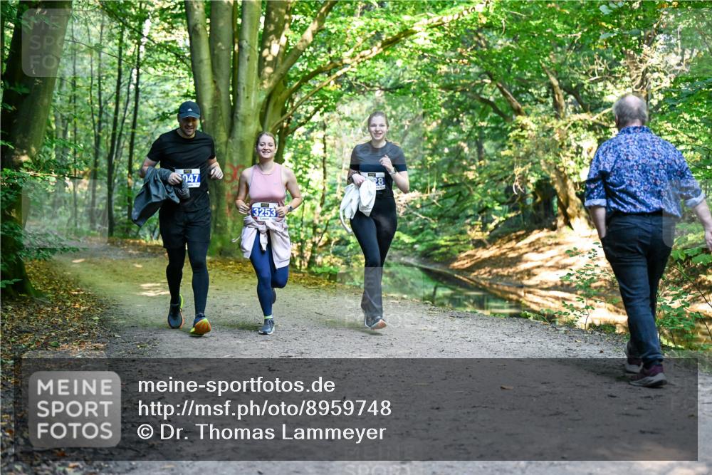 28.09.2025 - 33. Volkslauf durch das schöne Alstertal Dr. Thomas Lammeyer http://msf.ph/oto/8959748 28.09.2025 10:55:41 Laufen 047, 3253 meine-sportfotos.de