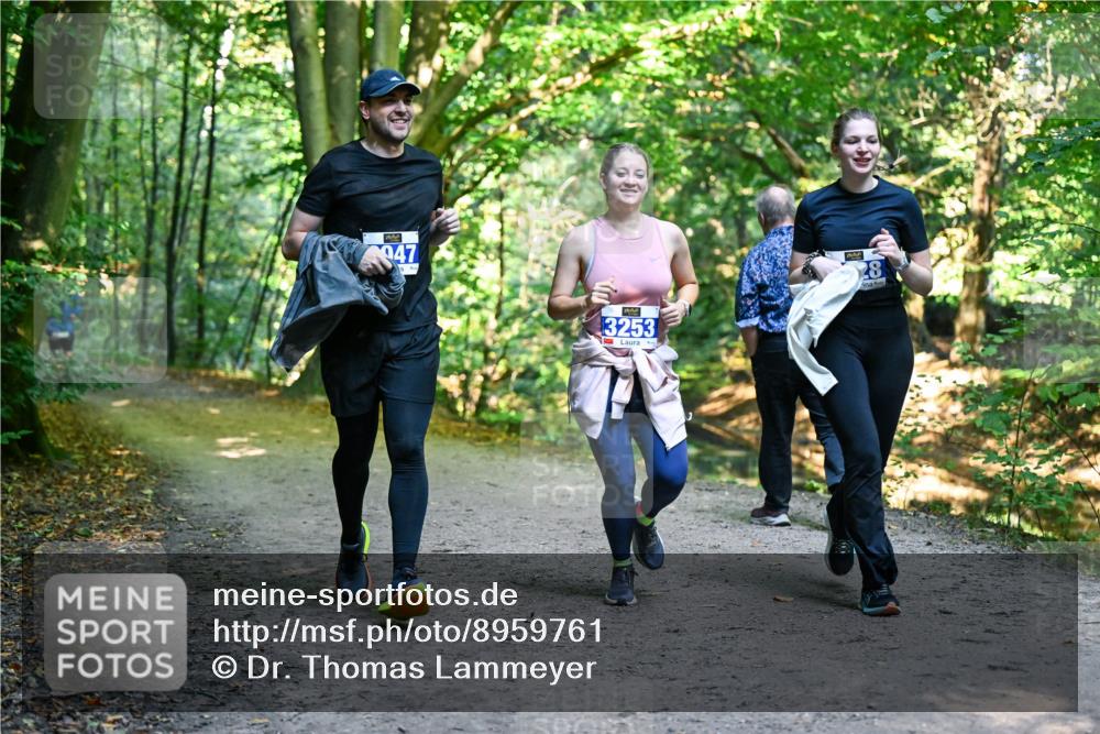 28.09.2025 - 33. Volkslauf durch das schöne Alstertal Dr. Thomas Lammeyer http://msf.ph/oto/8959761 28.09.2025 10:55:43 Laufen 947, 3253, 28 meine-sportfotos.de