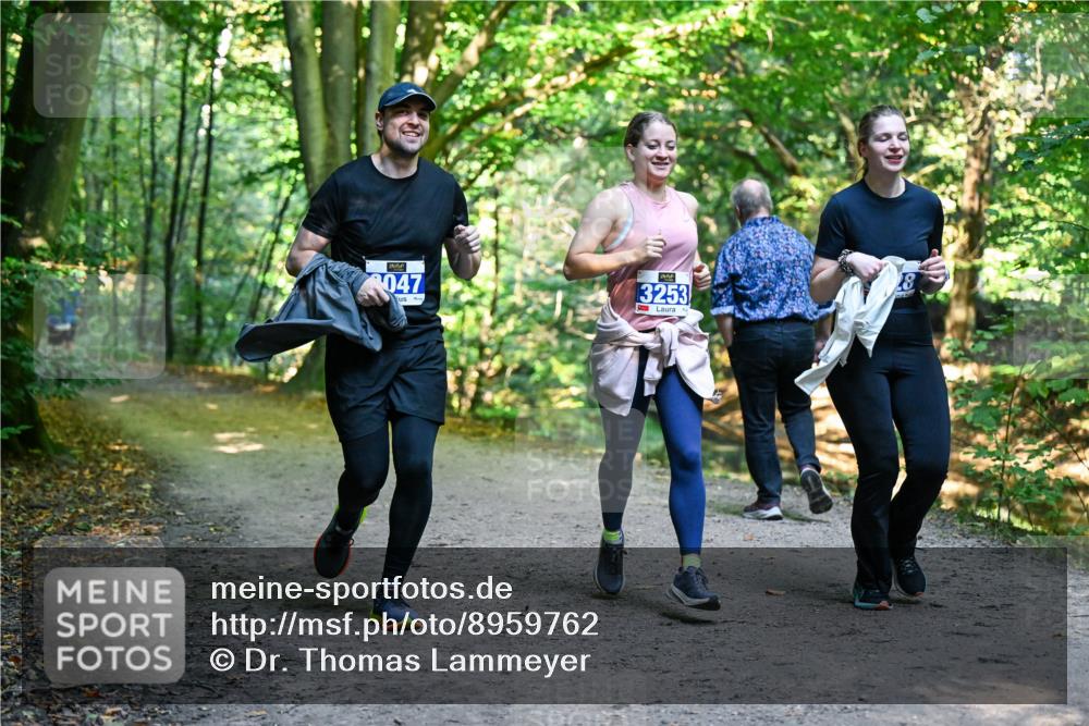 28.09.2025 - 33. Volkslauf durch das schöne Alstertal Dr. Thomas Lammeyer http://msf.ph/oto/8959762 28.09.2025 10:55:43 Laufen 047, 3253, 28 meine-sportfotos.de