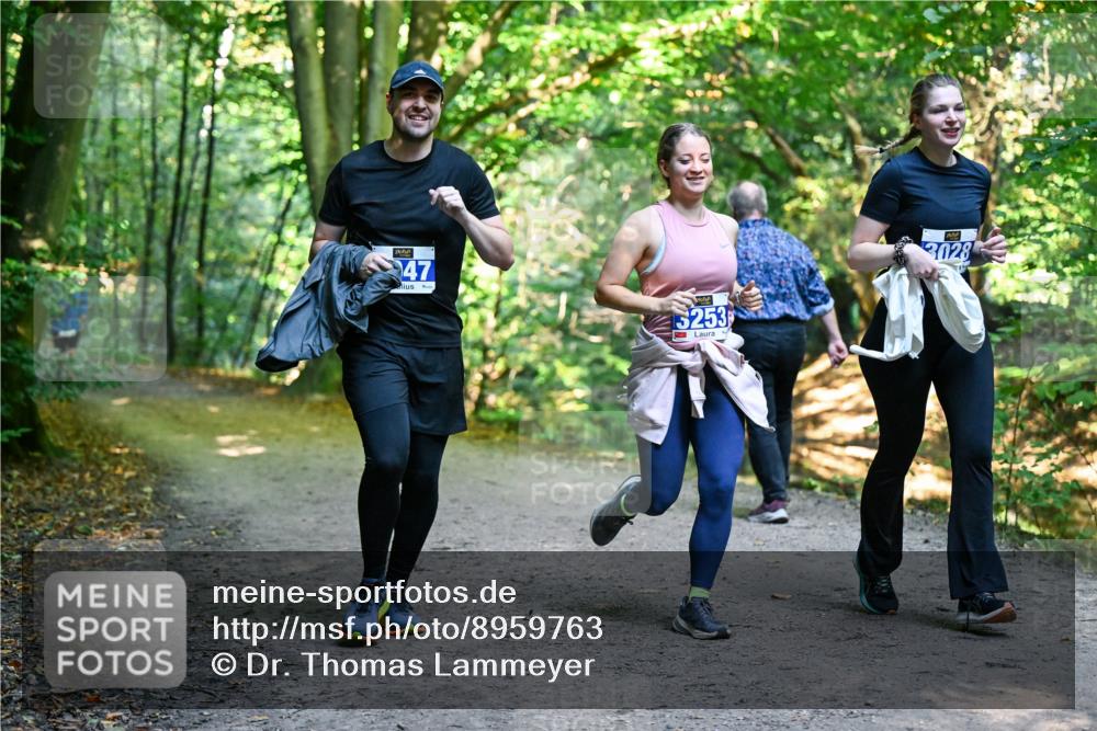 28.09.2025 - 33. Volkslauf durch das schöne Alstertal Dr. Thomas Lammeyer http://msf.ph/oto/8959763 28.09.2025 10:55:43 Laufen 47, 5253, 3028 meine-sportfotos.de