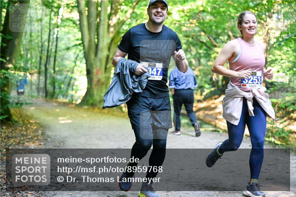 28.09.2025 - 33. Volkslauf durch das schöne Alstertal Dr. Thomas Lammeyer http://msf.ph/oto/8959768 28.09.2025 10:55:44 Laufen 47, 5253 meine-sportfotos.de