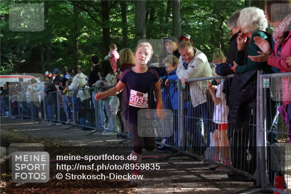 28.09.2025 - 33. Volkslauf durch das schöne Alstertal Strokosch-Dieckow http://msf.ph/oto/8959835 28.09.2025 10:46:58 Ziel 5032 meine-sportfotos.de