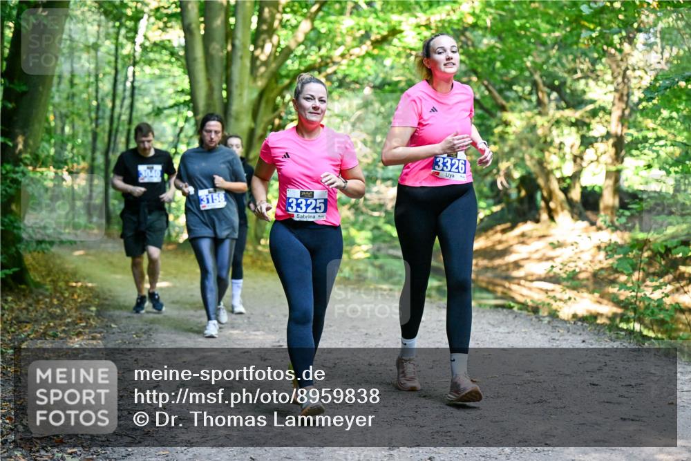 28.09.2025 - 33. Volkslauf durch das schöne Alstertal Dr. Thomas Lammeyer http://msf.ph/oto/8959838 28.09.2025 10:56:29 Laufen 3158, 3325, 3326 meine-sportfotos.de