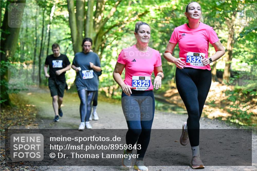 28.09.2025 - 33. Volkslauf durch das schöne Alstertal Dr. Thomas Lammeyer http://msf.ph/oto/8959843 28.09.2025 10:56:30 Laufen 3158, 3325, 332 meine-sportfotos.de