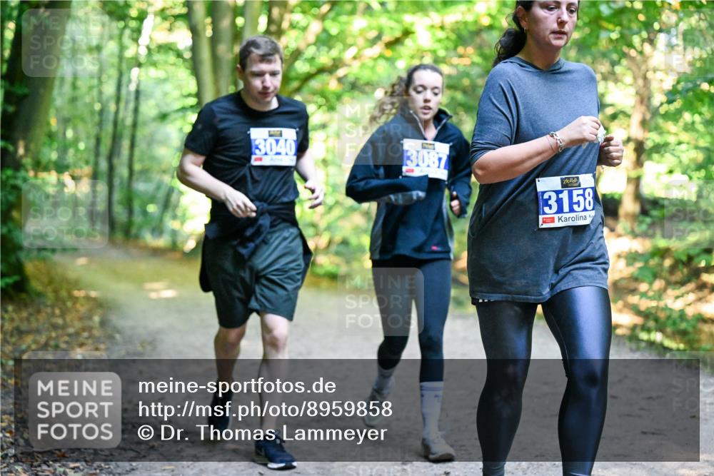 28.09.2025 - 33. Volkslauf durch das schöne Alstertal Dr. Thomas Lammeyer http://msf.ph/oto/8959858 28.09.2025 10:56:32 Laufen 3040, 3087, 3158 meine-sportfotos.de