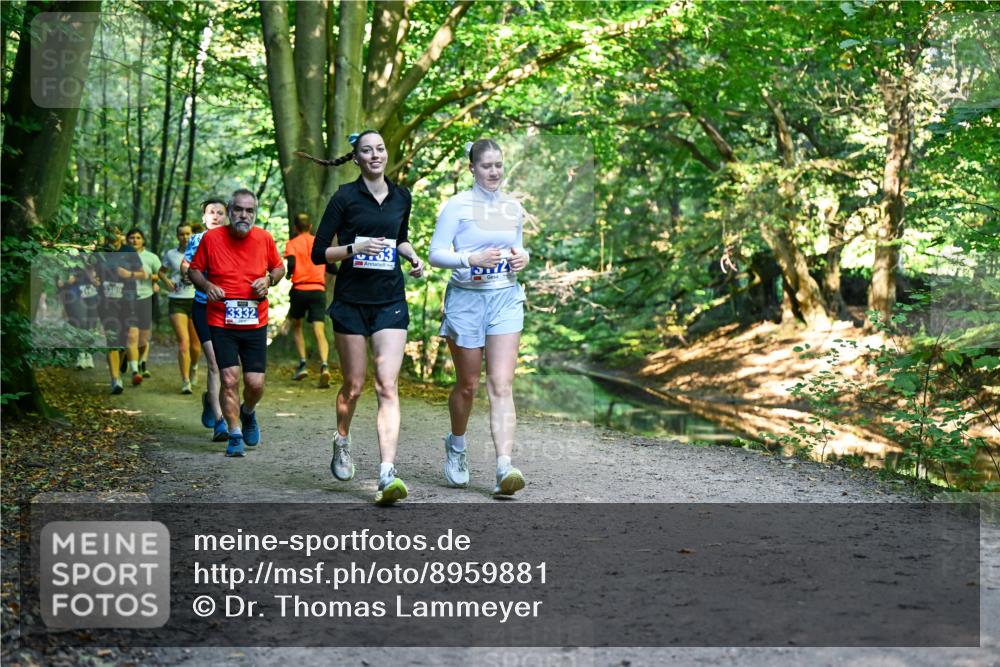 28.09.2025 - 33. Volkslauf durch das schöne Alstertal Dr. Thomas Lammeyer http://msf.ph/oto/8959881 28.09.2025 10:56:53 Laufen 3389, 2, 3332 meine-sportfotos.de