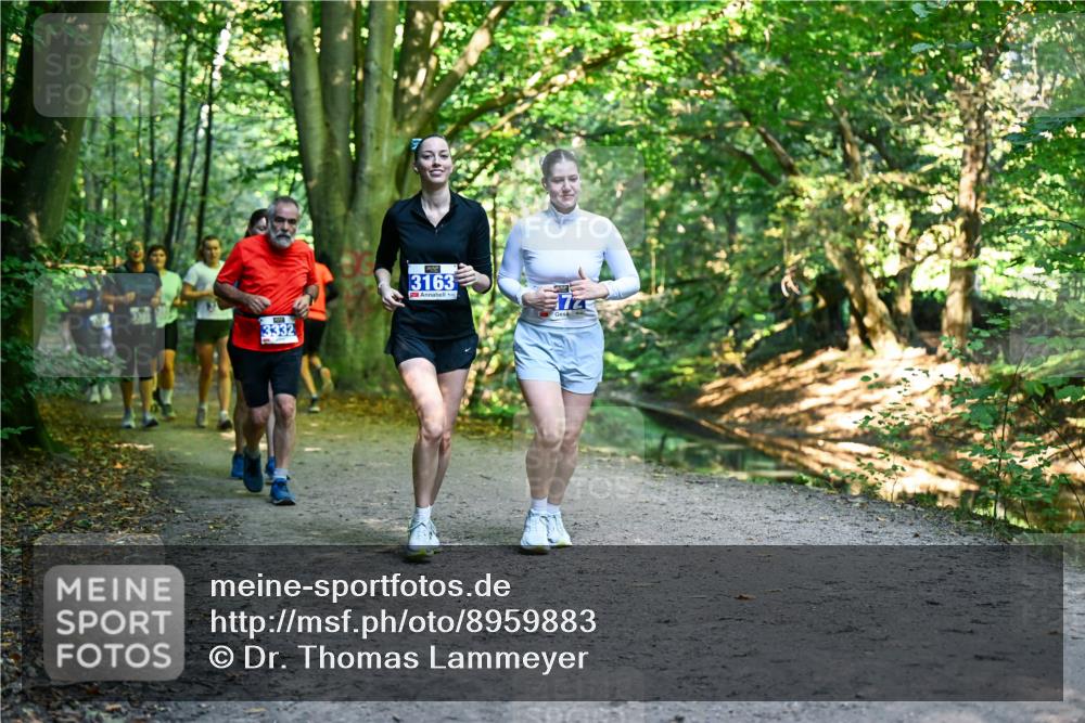 28.09.2025 - 33. Volkslauf durch das schöne Alstertal Dr. Thomas Lammeyer http://msf.ph/oto/8959883 28.09.2025 10:56:53 Laufen 3332, 3163, 7 meine-sportfotos.de