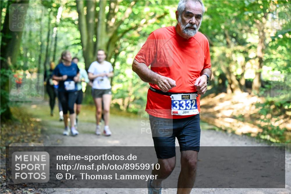 28.09.2025 - 33. Volkslauf durch das schöne Alstertal Dr. Thomas Lammeyer http://msf.ph/oto/8959910 28.09.2025 10:56:57 Laufen 8, 3332 meine-sportfotos.de