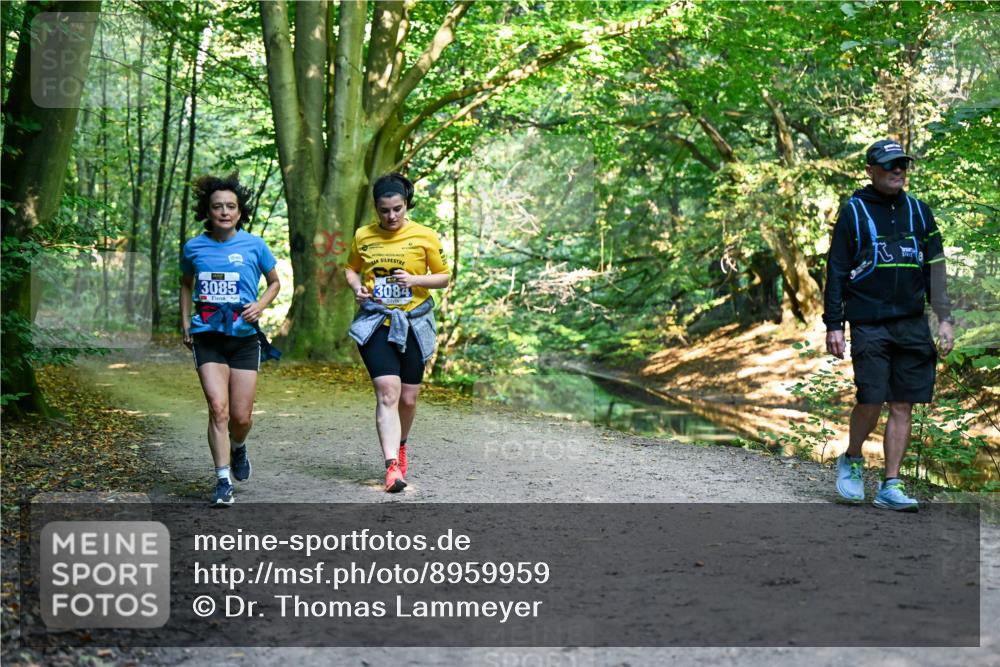 28.09.2025 - 33. Volkslauf durch das schöne Alstertal Dr. Thomas Lammeyer http://msf.ph/oto/8959959 28.09.2025 10:57:11 Laufen 3085, 3084 meine-sportfotos.de