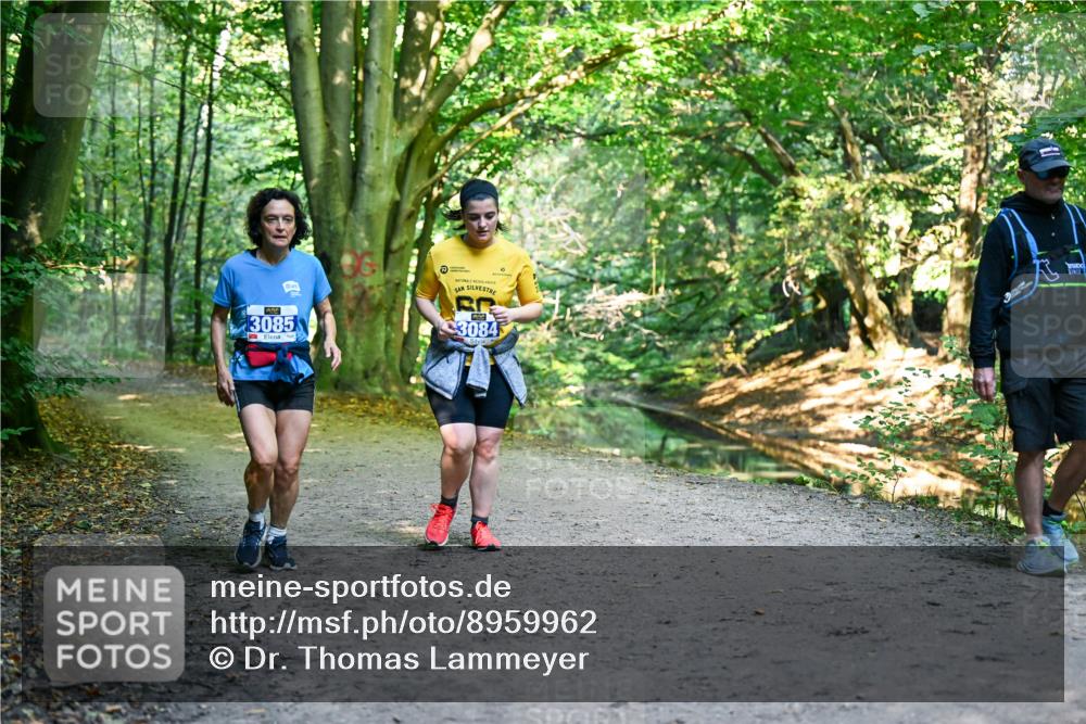 28.09.2025 - 33. Volkslauf durch das schöne Alstertal Dr. Thomas Lammeyer http://msf.ph/oto/8959962 28.09.2025 10:57:11 Laufen 3085, 3084 meine-sportfotos.de
