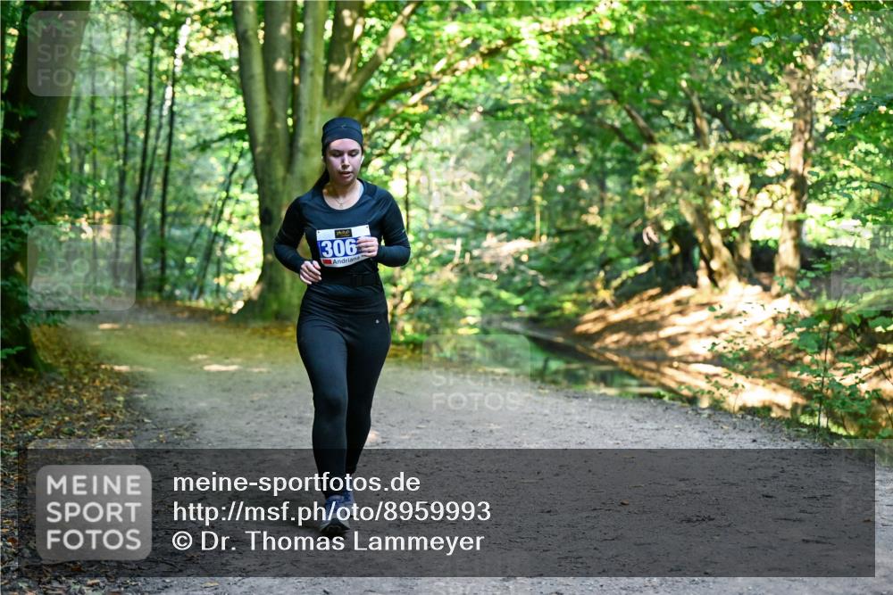 28.09.2025 - 33. Volkslauf durch das schöne Alstertal Dr. Thomas Lammeyer http://msf.ph/oto/8959993 28.09.2025 10:57:33 Laufen 306 meine-sportfotos.de