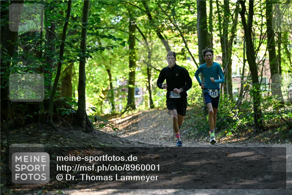 28.09.2025 - 33. Volkslauf durch das schöne Alstertal Dr. Thomas Lammeyer http://msf.ph/oto/8960001 28.09.2025 10:58:34 Laufen 3368, 3416 meine-sportfotos.de