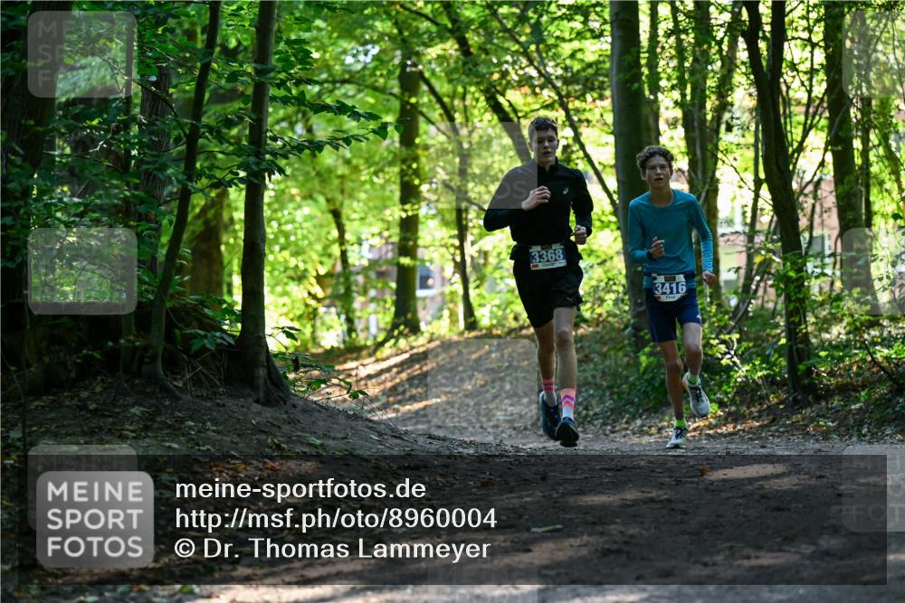 28.09.2025 - 33. Volkslauf durch das schöne Alstertal Dr. Thomas Lammeyer http://msf.ph/oto/8960004 28.09.2025 10:58:34 Laufen 3368, 3416 meine-sportfotos.de