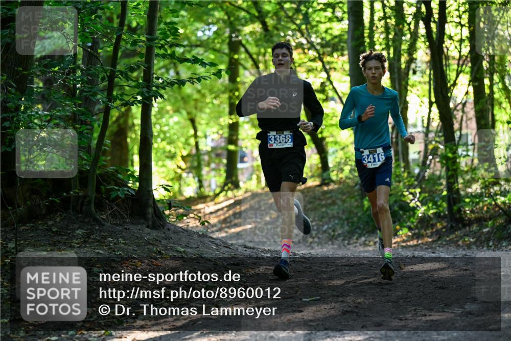 28.09.2025 - 33. Volkslauf durch das schöne Alstertal Dr. Thomas Lammeyer http://msf.ph/oto/8960012 28.09.2025 10:58:35 Laufen 3368, 3416 meine-sportfotos.de