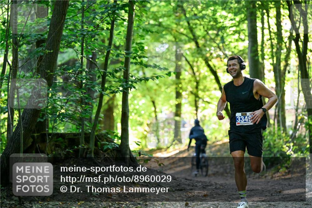 28.09.2025 - 33. Volkslauf durch das schöne Alstertal Dr. Thomas Lammeyer http://msf.ph/oto/8960029 28.09.2025 10:58:48 Laufen 3349 meine-sportfotos.de