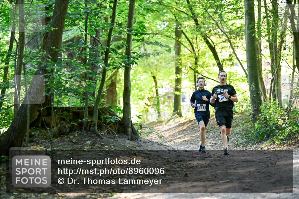 28.09.2025 - 33. Volkslauf durch das schöne Alstertal Dr. Thomas Lammeyer http://msf.ph/oto/8960096 28.09.2025 10:59:26 Laufen 3923, 392 meine-sportfotos.de