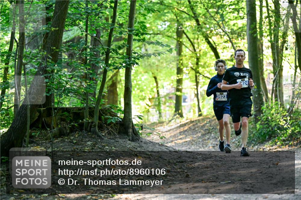 28.09.2025 - 33. Volkslauf durch das schöne Alstertal Dr. Thomas Lammeyer http://msf.ph/oto/8960106 28.09.2025 10:59:27 Laufen 3923, 24 meine-sportfotos.de