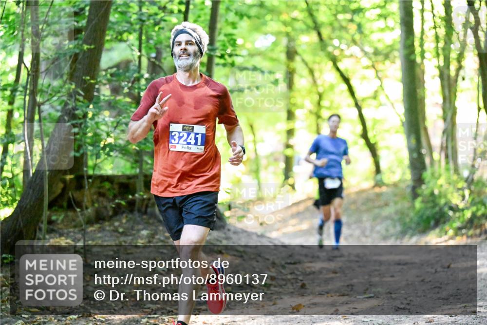 28.09.2025 - 33. Volkslauf durch das schöne Alstertal Dr. Thomas Lammeyer http://msf.ph/oto/8960137 28.09.2025 10:59:47 Laufen 3241 meine-sportfotos.de