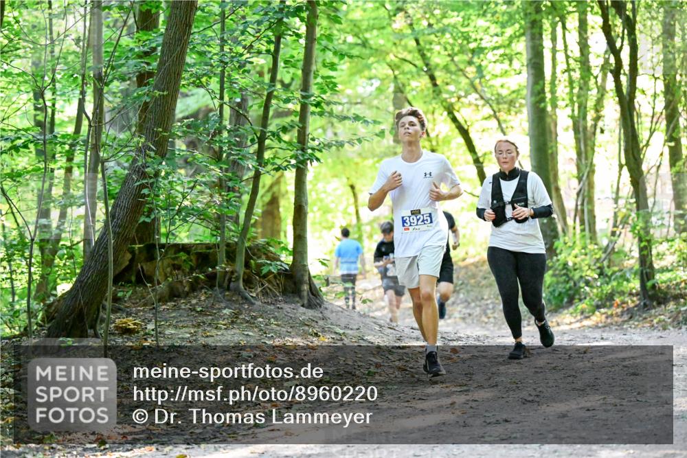28.09.2025 - 33. Volkslauf durch das schöne Alstertal Dr. Thomas Lammeyer http://msf.ph/oto/8960220 28.09.2025 11:00:49 Laufen 3925 meine-sportfotos.de