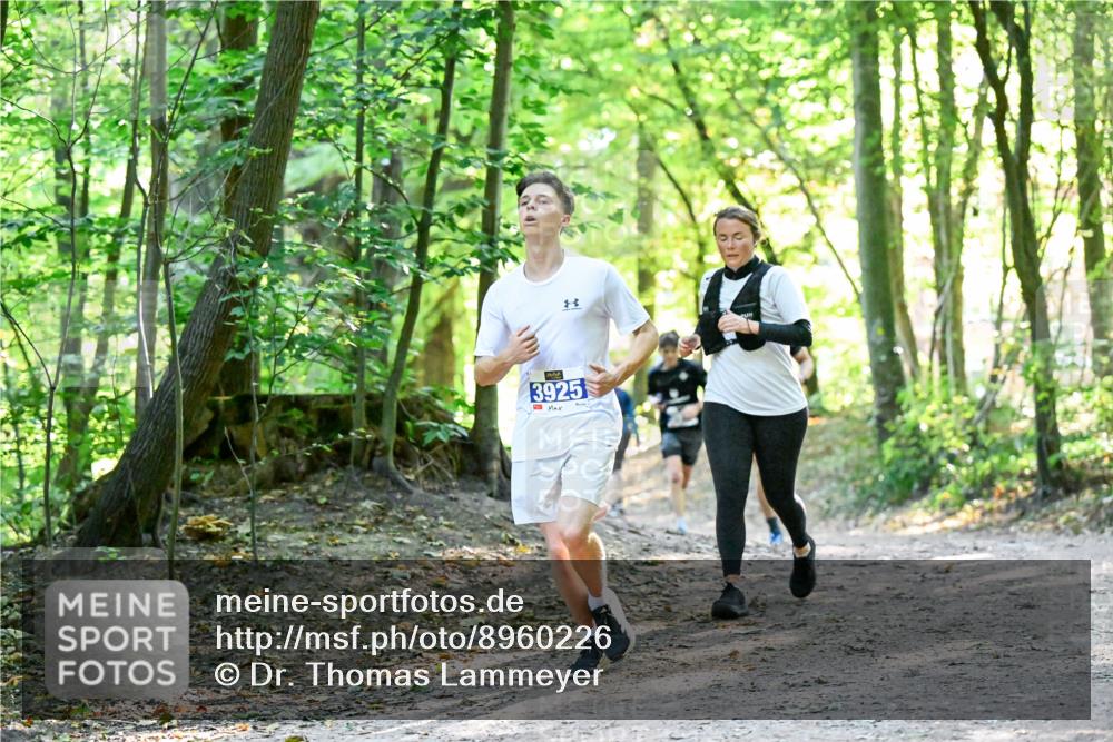28.09.2025 - 33. Volkslauf durch das schöne Alstertal Dr. Thomas Lammeyer http://msf.ph/oto/8960226 28.09.2025 11:00:49 Laufen 3925 meine-sportfotos.de