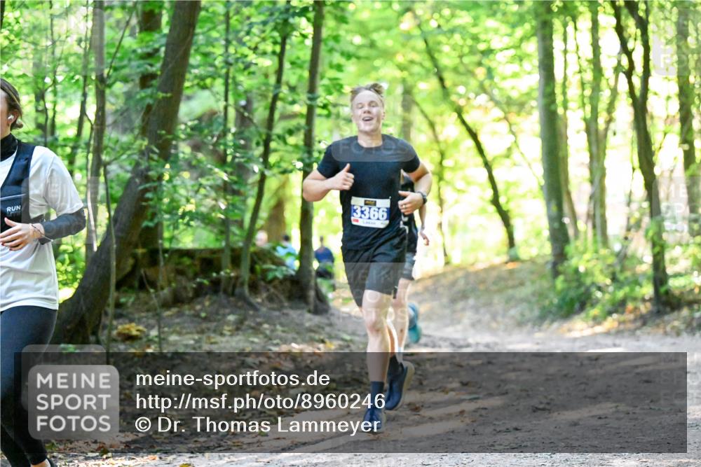 28.09.2025 - 33. Volkslauf durch das schöne Alstertal Dr. Thomas Lammeyer http://msf.ph/oto/8960246 28.09.2025 11:00:52 Laufen 3366 meine-sportfotos.de