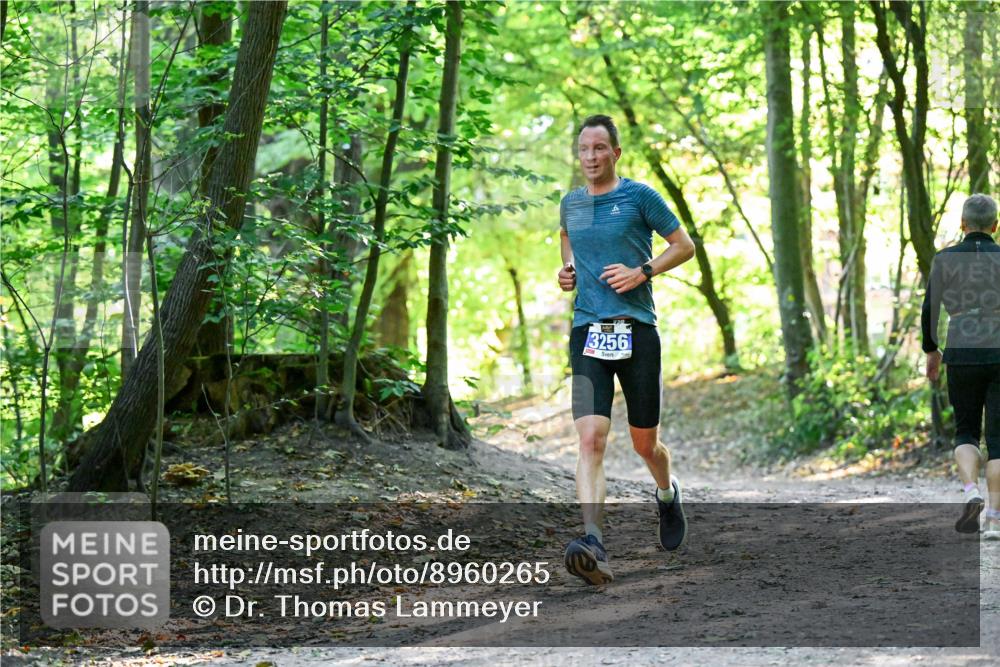 28.09.2025 - 33. Volkslauf durch das schöne Alstertal Dr. Thomas Lammeyer http://msf.ph/oto/8960265 28.09.2025 11:00:59 Laufen 3256 meine-sportfotos.de