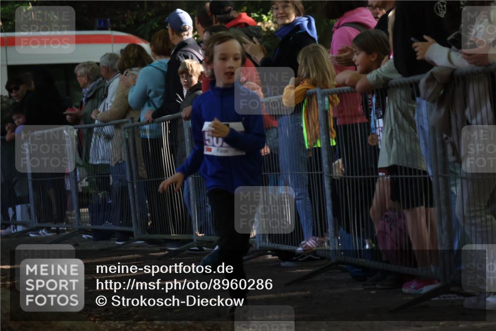 28.09.2025 - 33. Volkslauf durch das schöne Alstertal Strokosch-Dieckow http://msf.ph/oto/8960286 28.09.2025 10:48:25 Ziel 5023 meine-sportfotos.de