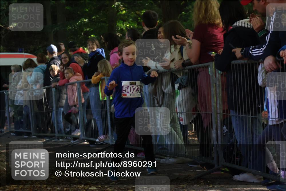 28.09.2025 - 33. Volkslauf durch das schöne Alstertal Strokosch-Dieckow http://msf.ph/oto/8960291 28.09.2025 10:48:26 Ziel 5023 meine-sportfotos.de