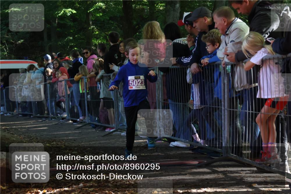 28.09.2025 - 33. Volkslauf durch das schöne Alstertal Strokosch-Dieckow http://msf.ph/oto/8960295 28.09.2025 10:48:26 Ziel 5023 meine-sportfotos.de