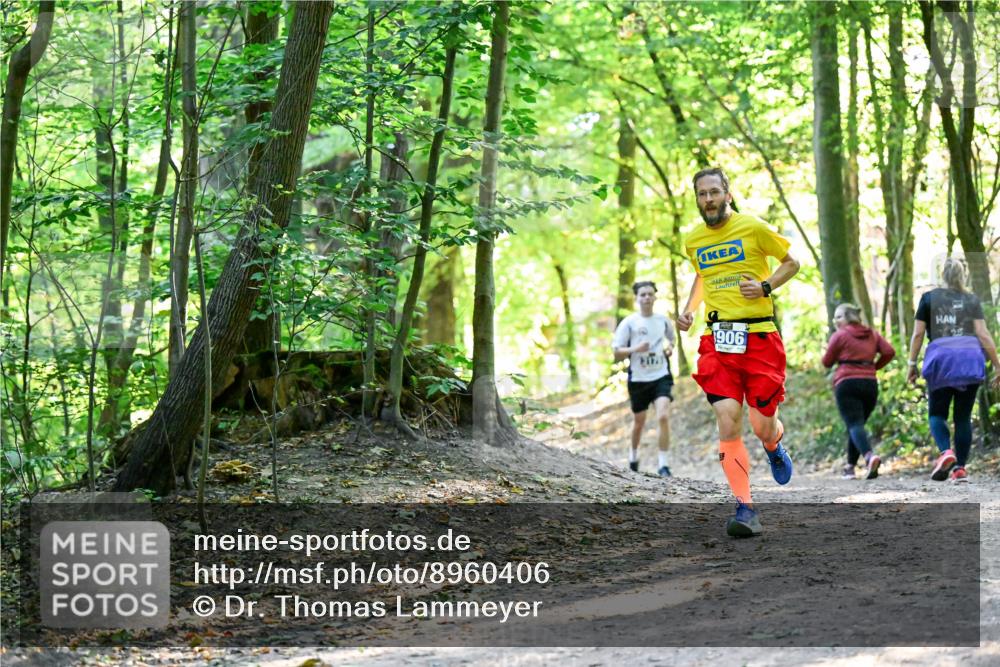 28.09.2025 - 33. Volkslauf durch das schöne Alstertal Dr. Thomas Lammeyer http://msf.ph/oto/8960406 28.09.2025 11:02:37 Laufen 906, 25 meine-sportfotos.de