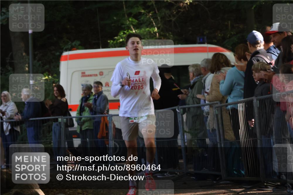 28.09.2025 - 33. Volkslauf durch das schöne Alstertal Strokosch-Dieckow http://msf.ph/oto/8960464 28.09.2025 10:49:26 Ziel 4175, 4922 meine-sportfotos.de