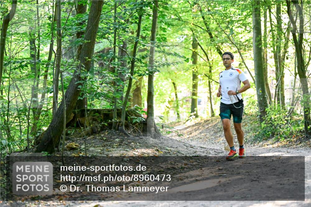 28.09.2025 - 33. Volkslauf durch das schöne Alstertal Dr. Thomas Lammeyer http://msf.ph/oto/8960473 28.09.2025 11:02:51 Laufen  meine-sportfotos.de