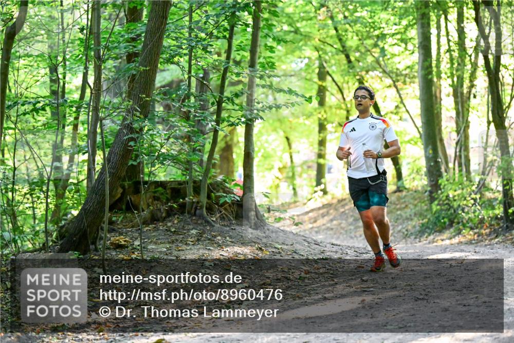 28.09.2025 - 33. Volkslauf durch das schöne Alstertal Dr. Thomas Lammeyer http://msf.ph/oto/8960476 28.09.2025 11:02:51 Laufen  meine-sportfotos.de