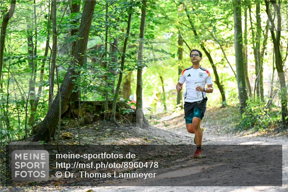 28.09.2025 - 33. Volkslauf durch das schöne Alstertal Dr. Thomas Lammeyer http://msf.ph/oto/8960478 28.09.2025 11:02:52 Laufen  meine-sportfotos.de