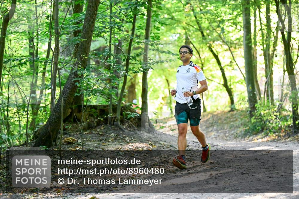 28.09.2025 - 33. Volkslauf durch das schöne Alstertal Dr. Thomas Lammeyer http://msf.ph/oto/8960480 28.09.2025 11:02:52 Laufen  meine-sportfotos.de