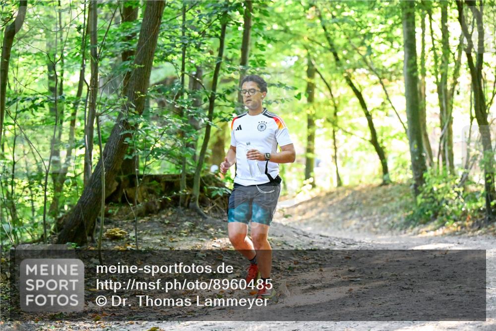 28.09.2025 - 33. Volkslauf durch das schöne Alstertal Dr. Thomas Lammeyer http://msf.ph/oto/8960485 28.09.2025 11:02:52 Laufen  meine-sportfotos.de