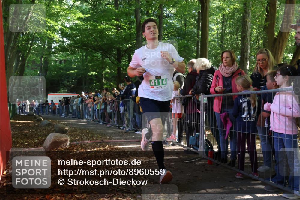 28.09.2025 - 33. Volkslauf durch das schöne Alstertal Strokosch-Dieckow http://msf.ph/oto/8960559 28.09.2025 10:49:57 Ziel 4114 meine-sportfotos.de