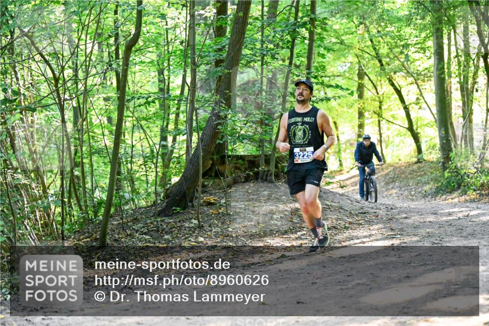 28.09.2025 - 33. Volkslauf durch das schöne Alstertal Dr. Thomas Lammeyer http://msf.ph/oto/8960626 28.09.2025 11:03:38 Laufen 3225 meine-sportfotos.de