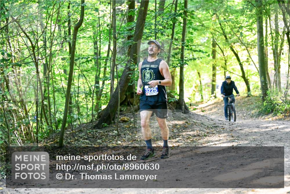 28.09.2025 - 33. Volkslauf durch das schöne Alstertal Dr. Thomas Lammeyer http://msf.ph/oto/8960630 28.09.2025 11:03:39 Laufen 3225 meine-sportfotos.de