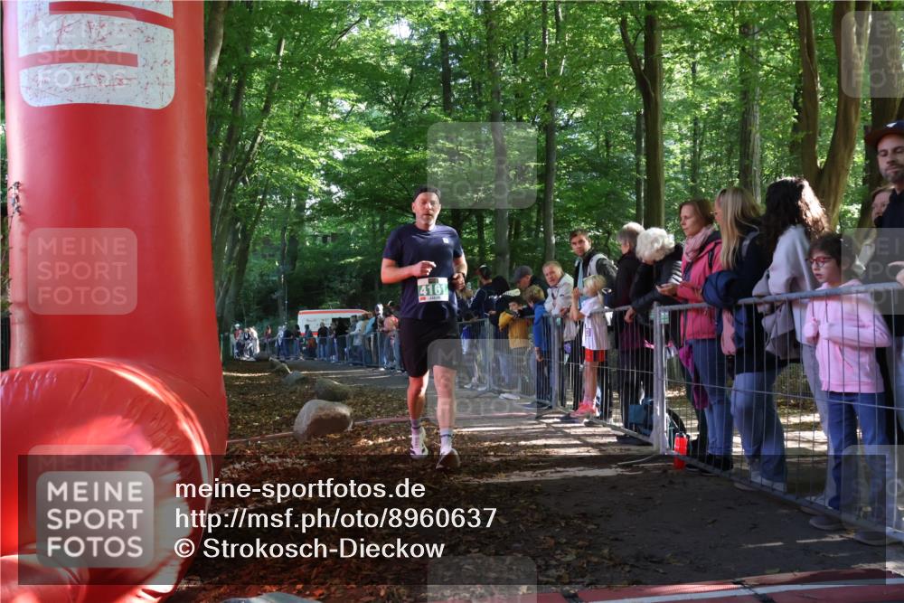 28.09.2025 - 33. Volkslauf durch das schöne Alstertal Strokosch-Dieckow http://msf.ph/oto/8960637 28.09.2025 10:50:15 Ziel 4161 meine-sportfotos.de