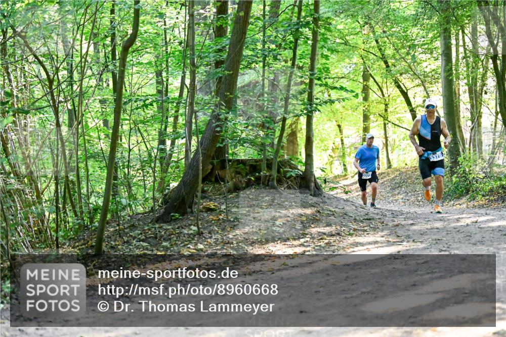 28.09.2025 - 33. Volkslauf durch das schöne Alstertal Dr. Thomas Lammeyer http://msf.ph/oto/8960668 28.09.2025 11:03:56 Laufen 3373, 3375 meine-sportfotos.de