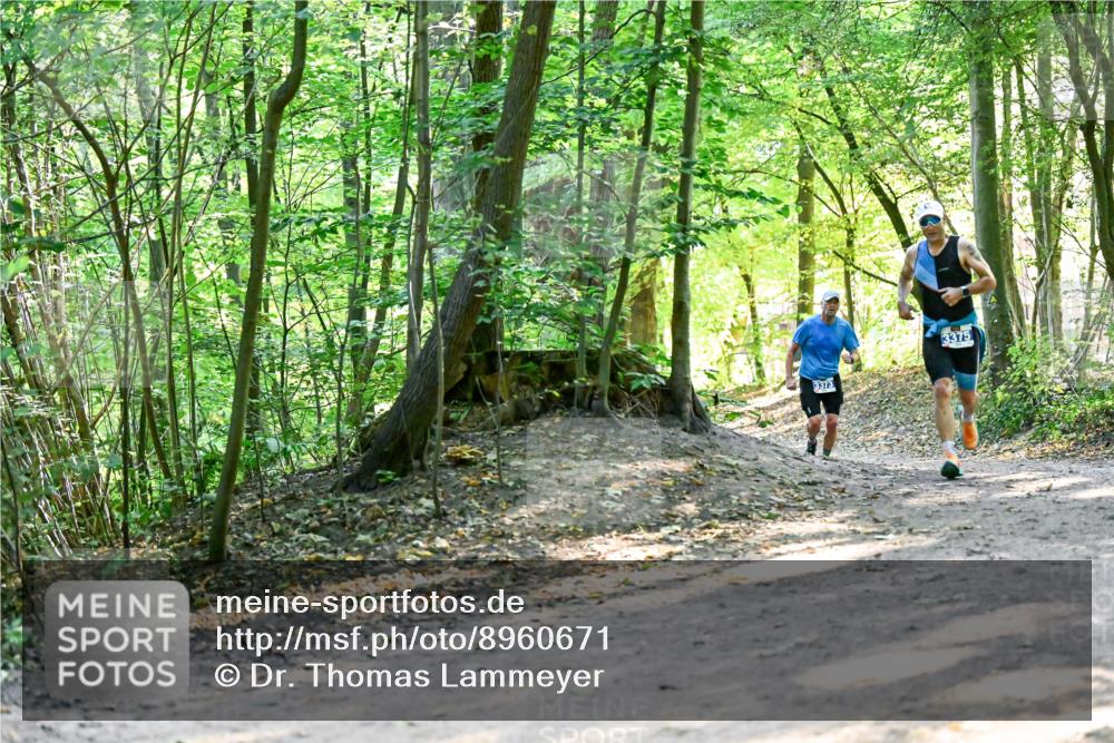 28.09.2025 - 33. Volkslauf durch das schöne Alstertal Dr. Thomas Lammeyer http://msf.ph/oto/8960671 28.09.2025 11:03:56 Laufen 3373, 3375 meine-sportfotos.de
