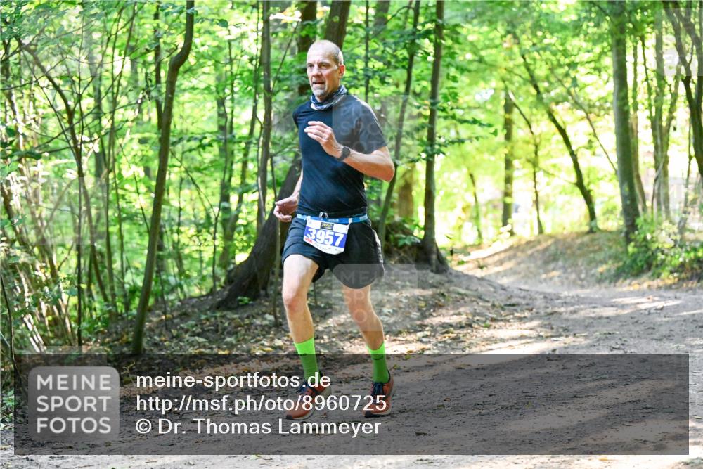 28.09.2025 - 33. Volkslauf durch das schöne Alstertal Dr. Thomas Lammeyer http://msf.ph/oto/8960725 28.09.2025 11:04:16 Laufen 3957 meine-sportfotos.de