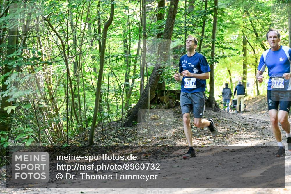 28.09.2025 - 33. Volkslauf durch das schöne Alstertal Dr. Thomas Lammeyer http://msf.ph/oto/8960732 28.09.2025 11:04:30 Laufen 3387, 3372 meine-sportfotos.de