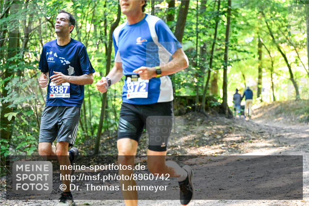 28.09.2025 - 33. Volkslauf durch das schöne Alstertal Dr. Thomas Lammeyer http://msf.ph/oto/8960742 28.09.2025 11:04:31 Laufen 3387, 3372 meine-sportfotos.de