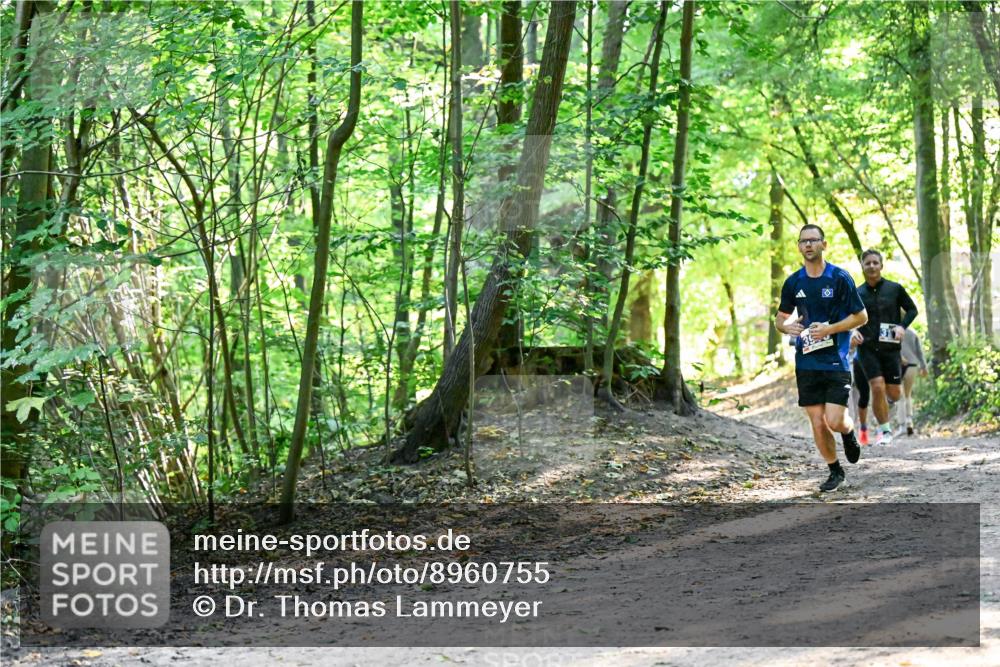 28.09.2025 - 33. Volkslauf durch das schöne Alstertal Dr. Thomas Lammeyer http://msf.ph/oto/8960755 28.09.2025 11:04:43 Laufen  meine-sportfotos.de