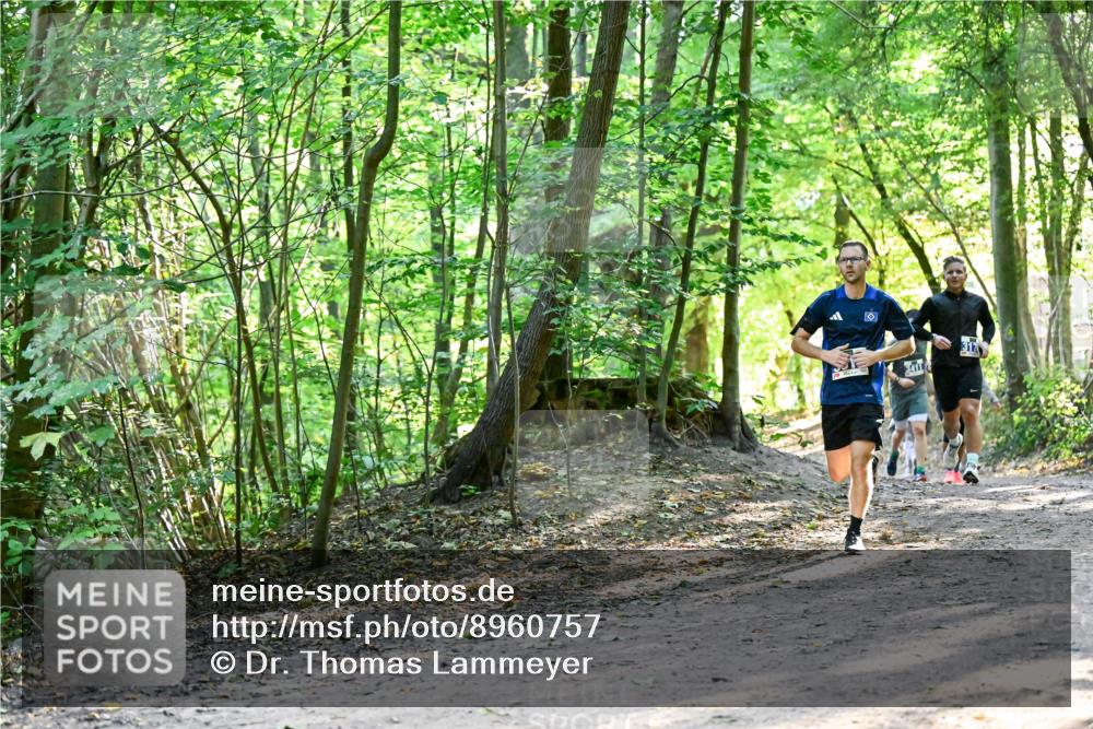 28.09.2025 - 33. Volkslauf durch das schöne Alstertal Dr. Thomas Lammeyer http://msf.ph/oto/8960757 28.09.2025 11:04:44 Laufen  meine-sportfotos.de